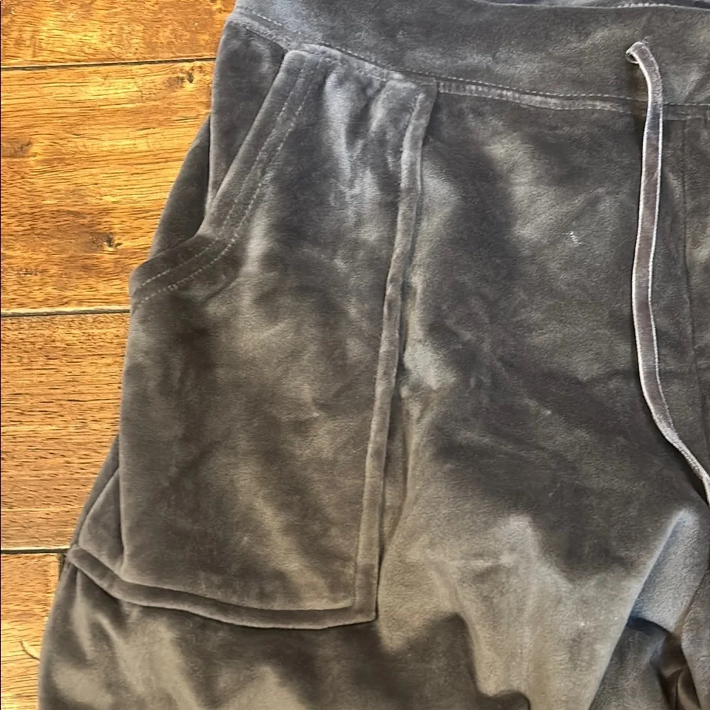 Revolve House Of Harlow 1960 Velour Jogger Pants Gray large - Picture 3 of 5